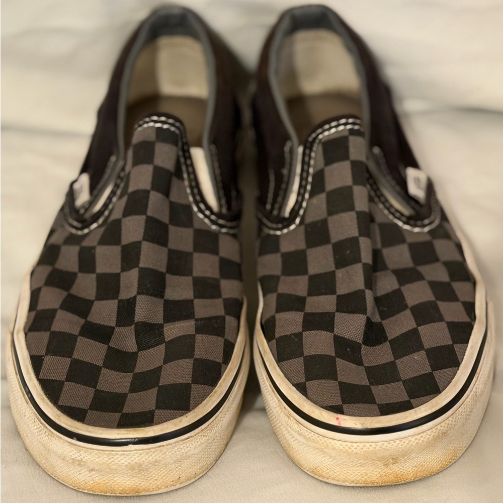 Vans Classic Slip-On Black and Gray Checkered Sneakers Men's Size 10.5